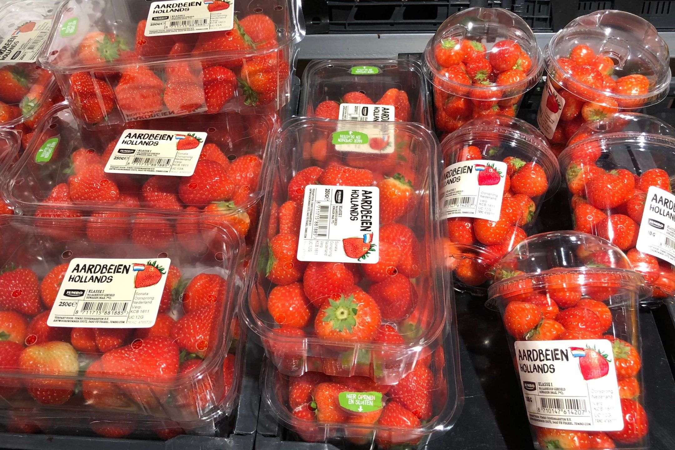Retail practices for strawberry