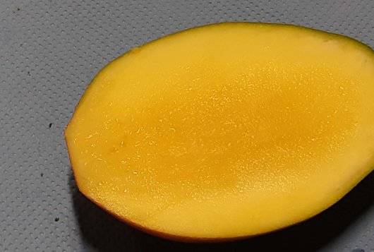 Using NIR to find defects in mangoes