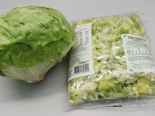 Unpacked and packed cut lettuce. Photo by WUR.