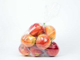 Apples packed in a bag (for consumer). Photo by Infinity T29/Shutterstock.com